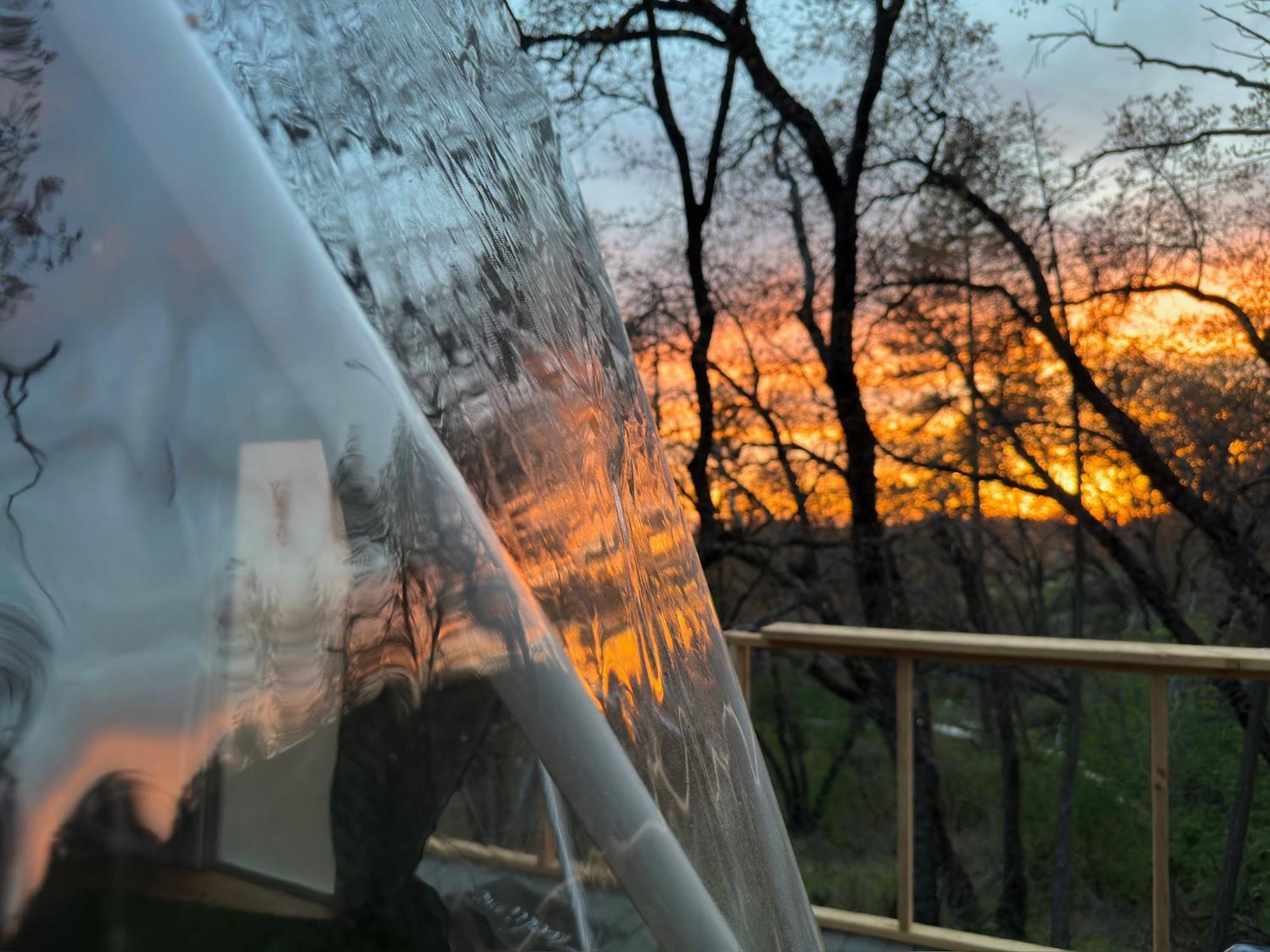 Tente de luxe Enchanted Forest Dome ,10-15 Minutes To Kings Canyons-new Pellet Stove For Cozy Warm Nights Dunlap