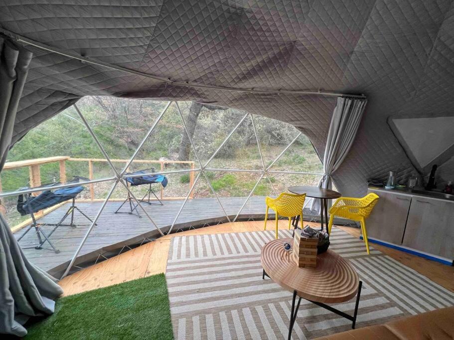 Enchanted Forest Dome ,10-15 Minutes To Kings Canyons-new Pellet Stove For Cozy Warm Nights
