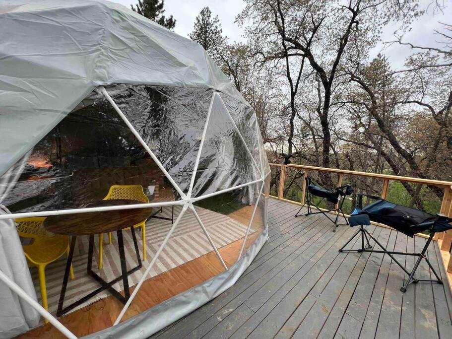 Tente de luxe Enchanted Forest Dome ,10-15 Minutes To Kings Canyons-new Pellet Stove For Cozy Warm Nights *