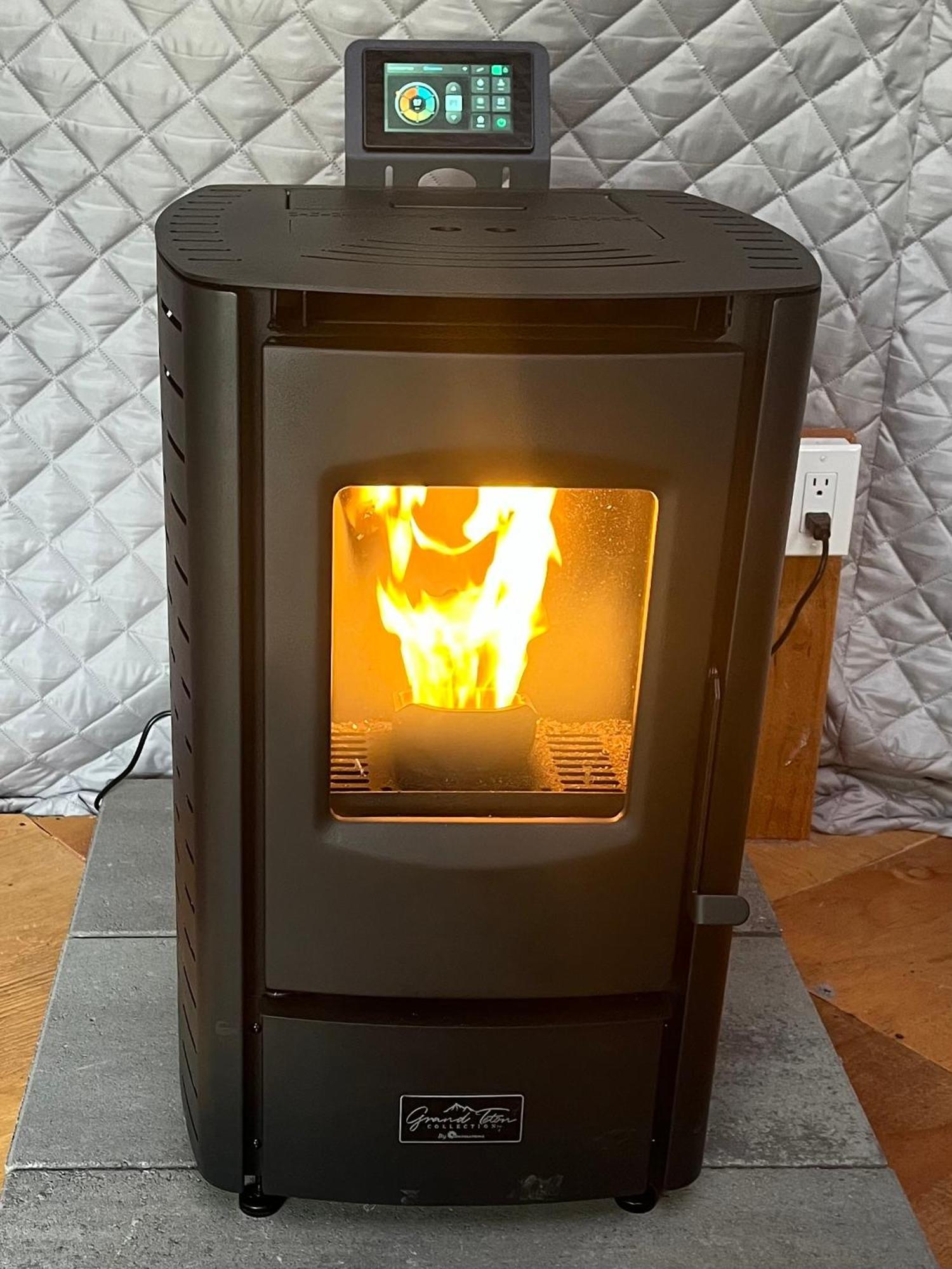 Tente de luxe Enchanted Forest Dome ,10-15 Minutes To Kings Canyons-new Pellet Stove For Cozy Warm Nights Dunlap